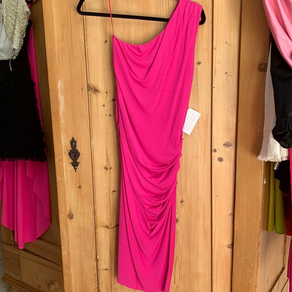 Kors Michael 💕 Barbie Hot Pink Bubblegum Ruched One Shoulder Dress Made Italy - Picture 11 of 16
